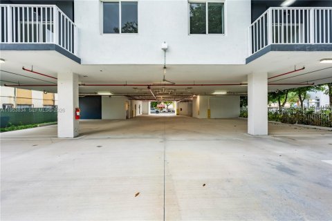 Copropriété à louer à Miami, Floride: 4 chambres, 128.21 m2 № 2008212 - photo 14