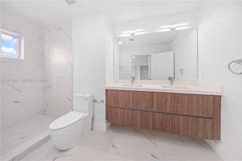 Copropriété à louer à Miami, Floride: 4 chambres, 128.21 m2 № 2008212 - photo 7
