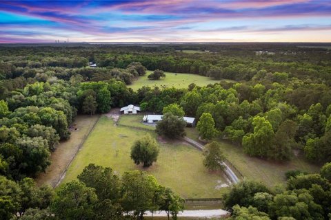 Casa en Elkton, Florida 2 dormitorios, 189.52 m2 № 2097626