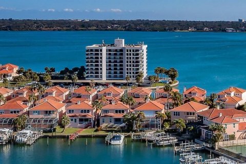 Copropriété à louer à Clearwater, Floride: 2 chambres, 142.14 m2 № 1615346 - photo 1