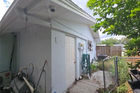 Villa ou maison à vendre à Port Richey, Floride: 4 chambres, 162.76 m2 № 2150103 - photo 2