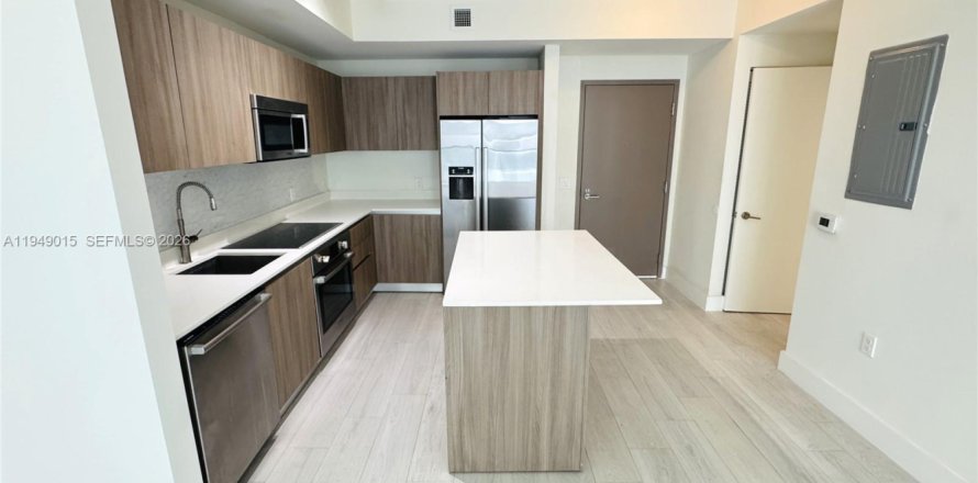 Condo à Miami, Floride, 1 chambre № 2153008