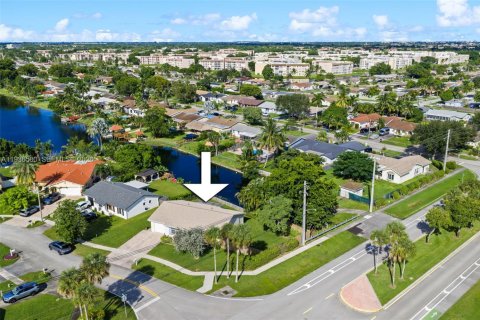 Casa en venta en Sunrise, Florida, 3 dormitorios, 133.59 m2 № 1998807 - foto 26