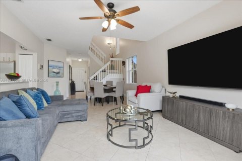 Adosado en venta en Sunrise, Florida, 3 dormitorios, 143.16 m2 № 1999052 - foto 15