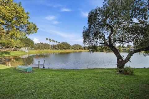 Adosado en venta en Sunrise, Florida, 3 dormitorios, 143.16 m2 № 1999052 - foto 3