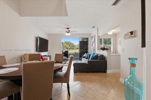 Adosado en venta en Sunrise, Florida, 3 dormitorios, 143.16 m2 № 1999052 - foto 8