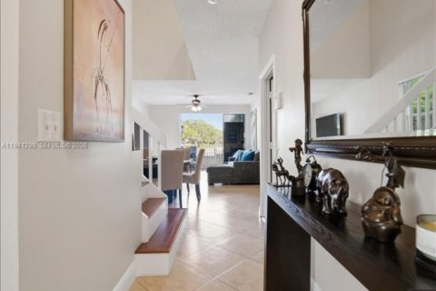 Adosado en venta en Sunrise, Florida, 3 dormitorios, 143.16 m2 № 1999052 - foto 6