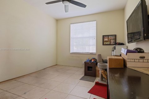 House in Homestead, Florida 2 bedrooms, 136.1 sq.m. № 2013305 - photo 15