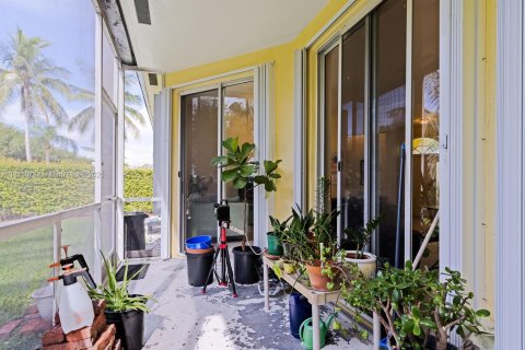 House in Homestead, Florida 2 bedrooms, 136.1 sq.m. № 2013305 - photo 17