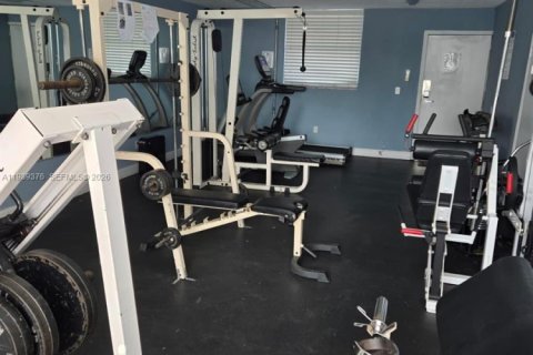 Apartment in North Bay Village, Florida 1 bedroom, 57.6 sq.m. № 1997264 - photo 24