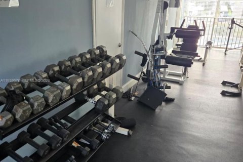 Apartment in North Bay Village, Florida 1 bedroom, 57.6 sq.m. № 1997264 - photo 23