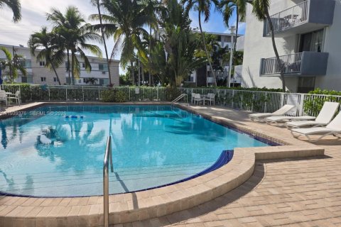 Apartment in North Bay Village, Florida 1 bedroom, 57.6 sq.m. № 1997264 - photo 19