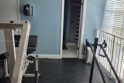 Apartment in North Bay Village, Florida 1 bedroom, 57.6 sq.m. № 1997264 - photo 22