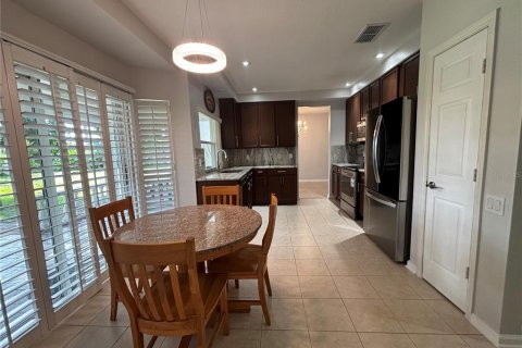 House in Orlando, Florida 4 bedrooms, 198.63 sq.m. № 1832693 - photo 9