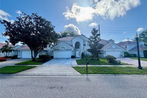 House in Orlando, Florida 4 bedrooms, 198.63 sq.m. № 1832693 - photo 1