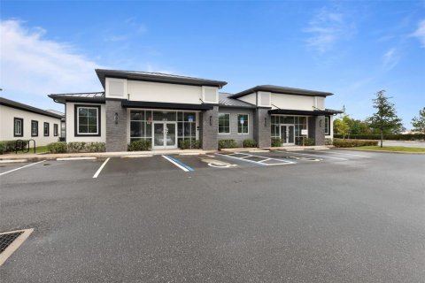 Commercial property in Clermont, Florida 428.93 sq.m. № 2277552 - photo 9