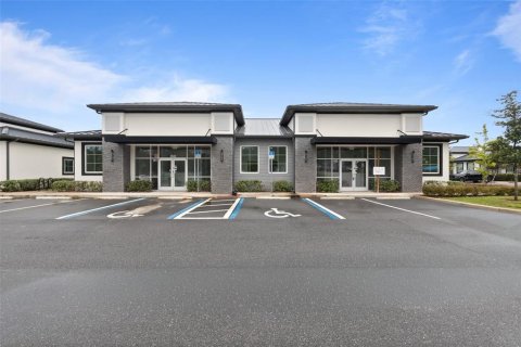 Commercial property in Clermont, Florida 428.93 sq.m. № 2277552 - photo 10