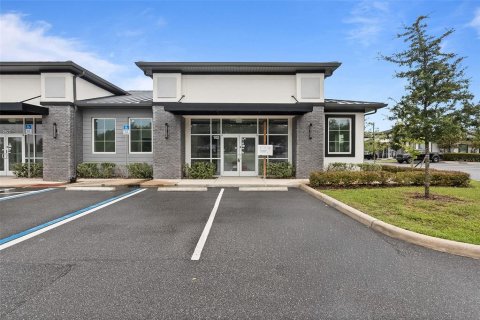 Commercial property in Clermont, Florida 428.93 sq.m. № 2277552 - photo 12