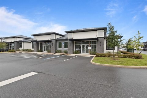 Commercial property in Clermont, Florida 428.93 sq.m. № 2277552 - photo 11