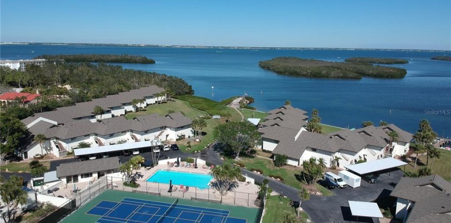 Condominio en Longboat Key, Florida, 2 dormitorios № 1528070
