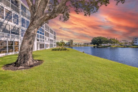 Купить кондоминиум в Дирфилд-Бич, Флорида 1 спальня, 65.03м2, № 2020184 - фото 29