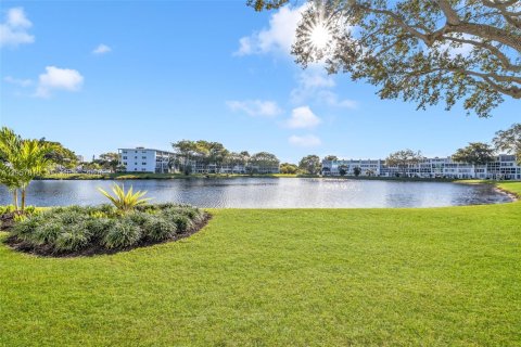 Купить кондоминиум в Дирфилд-Бич, Флорида 1 спальня, 65.03м2, № 2020184 - фото 24