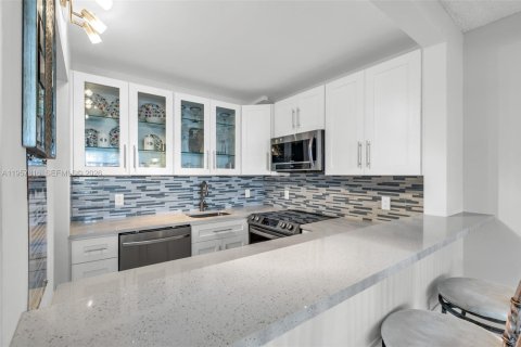 Кондоминиум с 1 спальней в Дирфилд-Бич, Флорида № 2020184