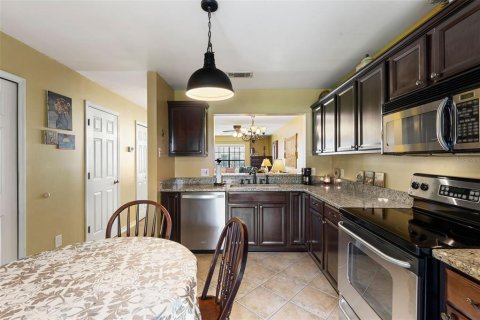 Copropriété à vendre à Tampa, Floride: 2 chambres, 110.09 m2 № 1914550 - photo 13