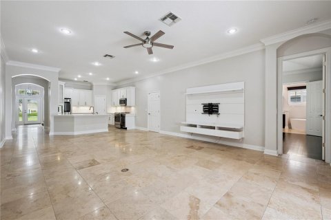 House in Windermere, Florida 4 bedrooms, 222.78 sq.m. № 2272937 - photo 22