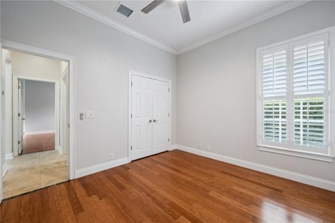House in Windermere, Florida 4 bedrooms, 222.78 sq.m. № 2272937 - photo 10