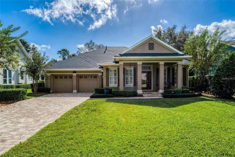 House in Windermere, Florida 4 bedrooms, 222.78 sq.m. № 2272937