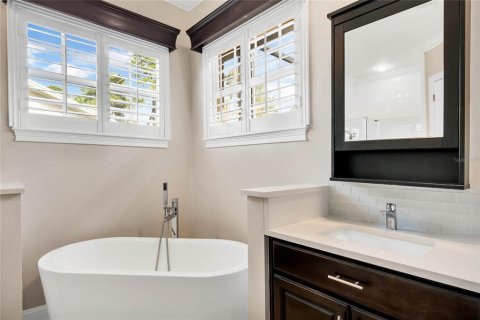 Casa en alquiler en Windermere, Florida, 4 dormitorios, 222.78 m2 № 2272937 - foto 18