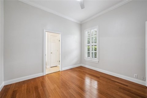 House in Windermere, Florida 4 bedrooms, 222.78 sq.m. № 2272937 - photo 8
