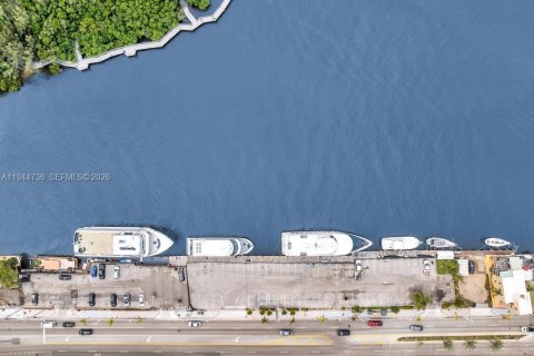 Immobilier commercial à vendre à Hollywood, Floride № 2001364 - photo 13