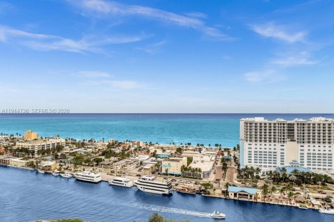 Immobilier commercial à vendre à Hollywood, Floride № 2001364 - photo 10