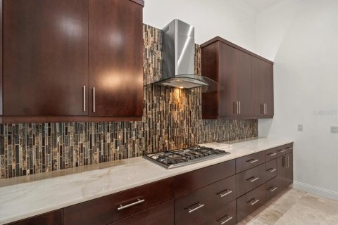 House in Lutz, Florida 4 bedrooms, 425.4 sq.m. № 1876795 - photo 28