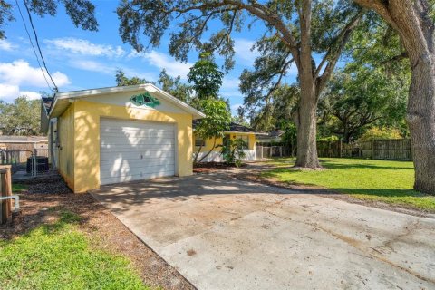 House in New Port Richey, Florida 2 bedrooms, 110 sq.m. № 1916345 - photo 3