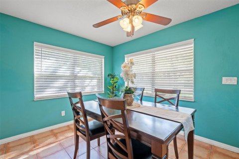 House in New Port Richey, Florida 2 bedrooms, 110 sq.m. № 1916345 - photo 14