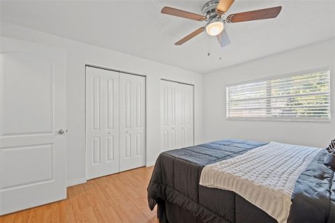 House in New Port Richey, Florida 2 bedrooms, 110 sq.m. № 1916345 - photo 21
