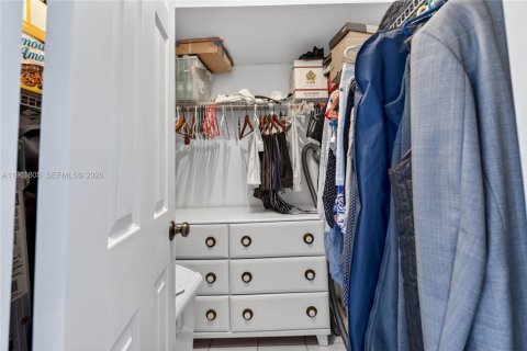 Купить кондоминиум в Лодердейл-Лейкс, Флорида 1 спальня, 71.35м2, № 2024385 - фото 22