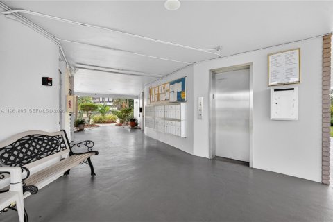 Купить кондоминиум в Лодердейл-Лейкс, Флорида 1 спальня, 71.35м2, № 2024385 - фото 30