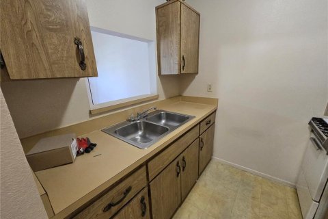 Condo in Tarpon Springs, Florida, 1 bedroom № 2348086 - photo 8