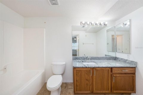 Купить кондоминиум в Ривервью, Флорида 7 комнат, 106.93м2, № 2224906 - фото 13