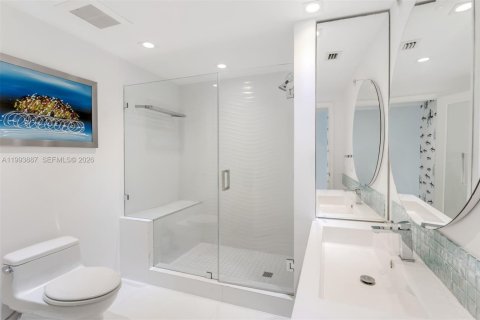 Townhouse in Miami, Florida 3 bedrooms, 325.53 sq.m. № 2055667 - photo 17