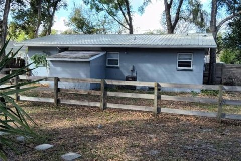 House in DeLand, Florida 3 bedrooms, 117.52 sq.m. № 2093028 - photo 25