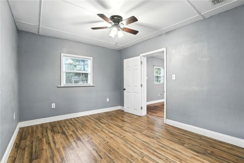 House in DeLand, Florida 3 bedrooms, 117.52 sq.m. № 2093028 - photo 12