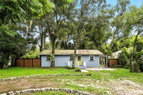 House in DeLand, Florida 3 bedrooms, 117.52 sq.m. № 2093028 - photo 2