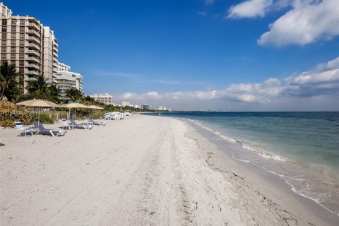 Copropriété à louer à Key Biscayne, Floride: 2 chambres, 130.9 m2 № 2000125 - photo 2