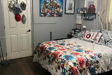 Casa en venta en Miramar, Florida, 4 dormitorios, 186.08 m2 № 1968192 - foto 10