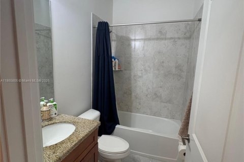 Touwnhouse à vendre à Homestead, Floride: 3 chambres, 135.92 m2 № 1979237 - photo 21